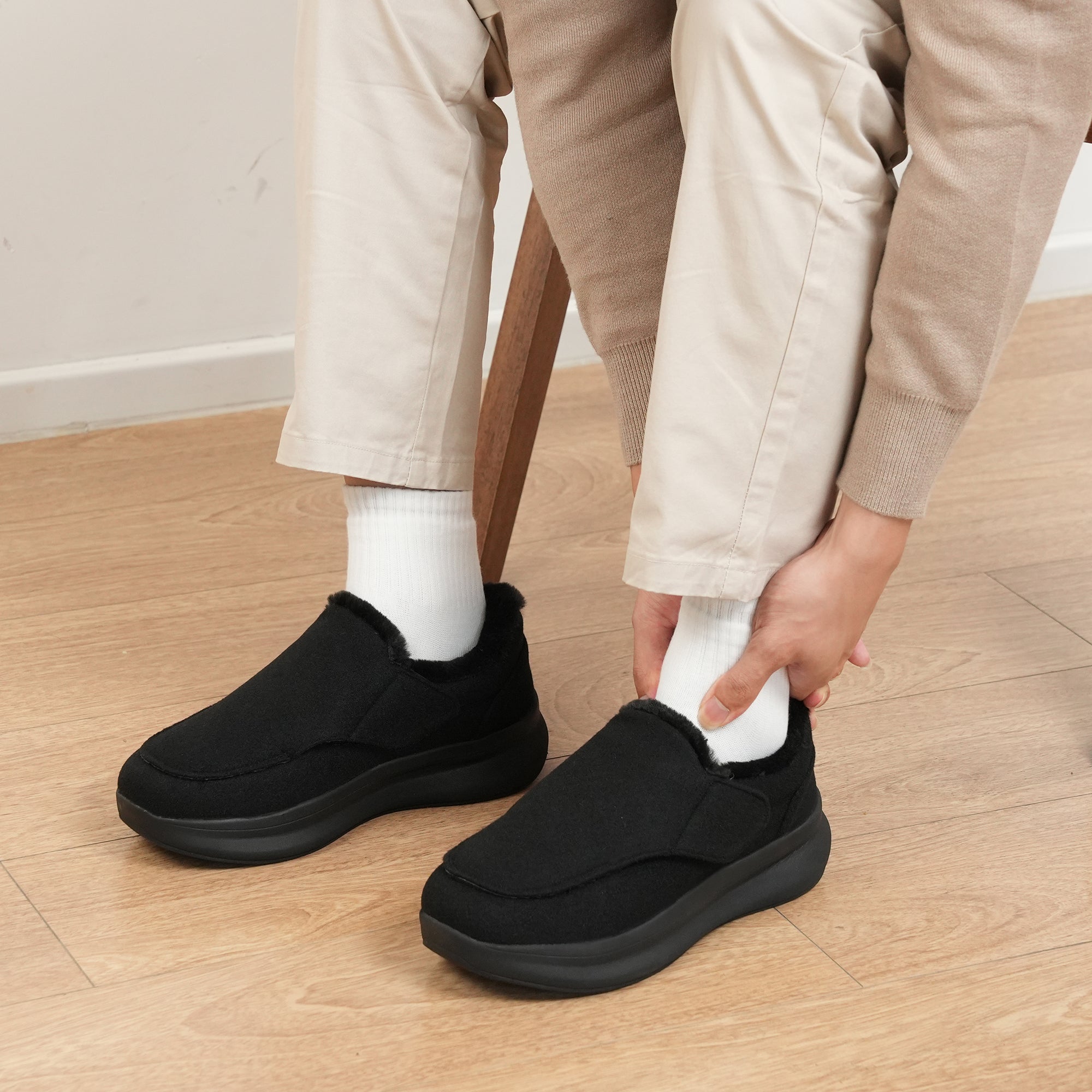 Black Walking Shoes-Revo